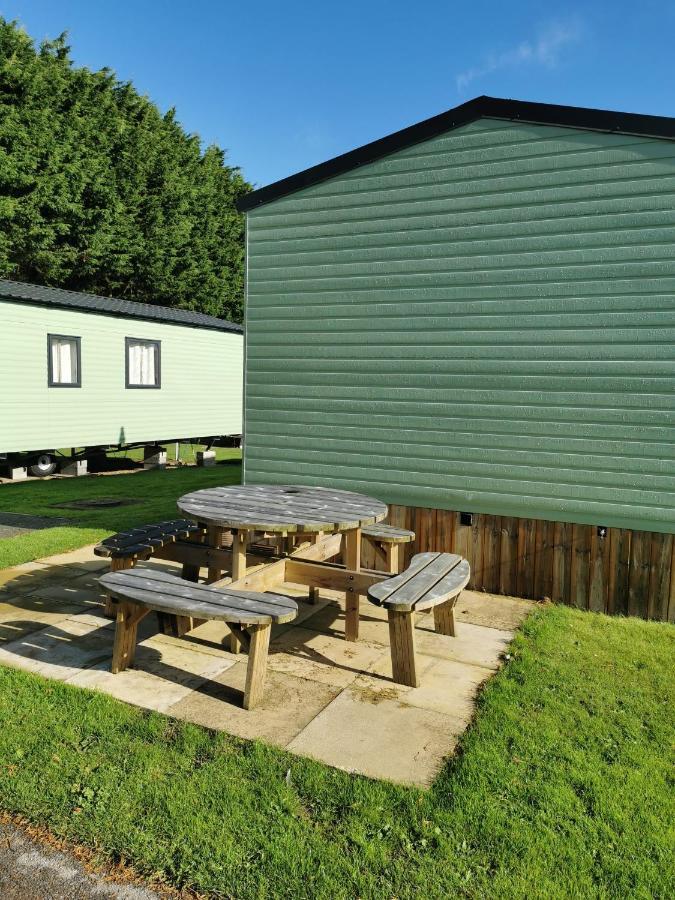 Woofles Luxury Caravan At Knaresborough Lido Luaran gambar